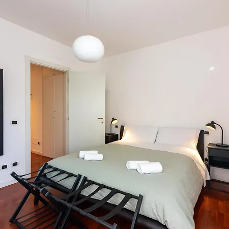 Apartmán Daniele Flat - Free Wi-fi & M4 Metro Mi
