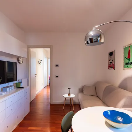 Apartmán Daniele Flat - Free Wi-fi & M4 Metro Mi