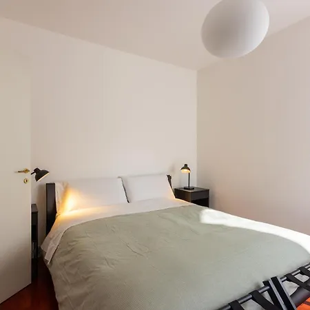 Daniele Flat - Free Wi-fi & M4 Metro Mi Apartmán