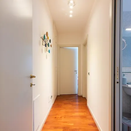 Apartmán Daniele Flat - Free Wi-fi & M4 Metro Mi *