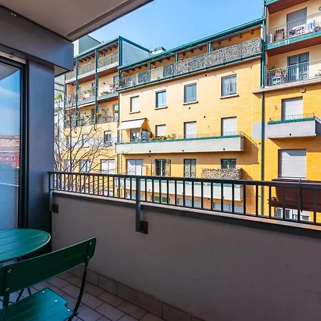 Apartmán Daniele Flat - Free Wi-fi & M4 Metro Mi *