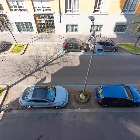 Apartmán Daniele Flat - Free Wi-fi & M4 Metro Mi